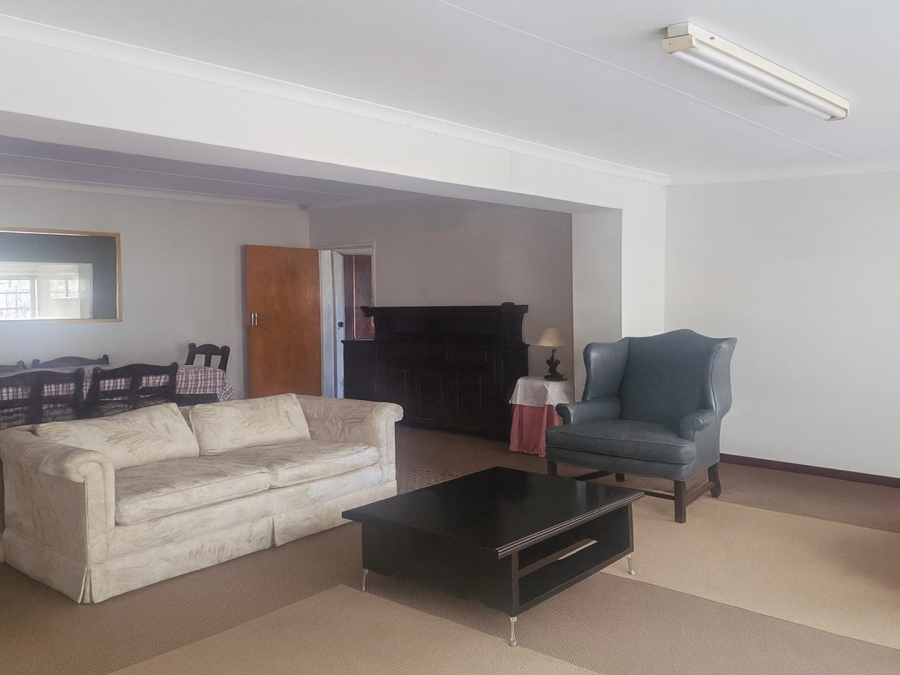 4 Bedroom Property for Sale in Ladybrand Free State